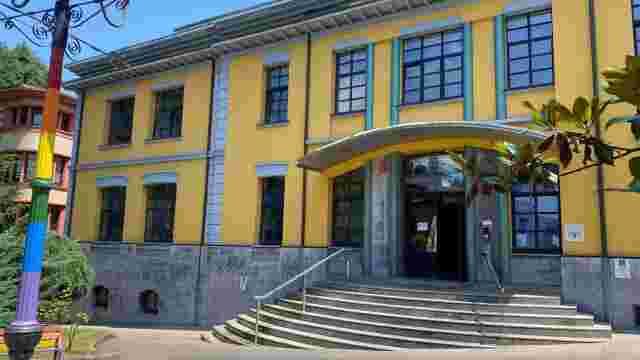 Casa Consistorial de San Martín del Rey Aurelio
