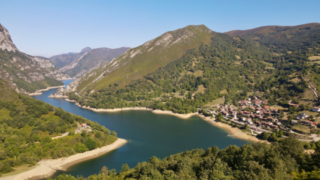Embalse de Tanes
