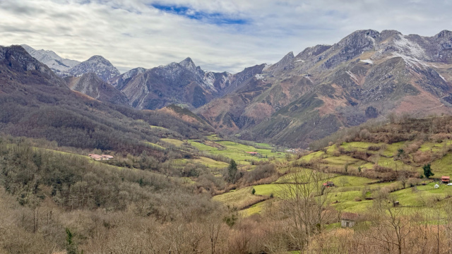 Sendero GR Montañas del Nalón: Etapa 3. Soto de Agues - Campo de Caso