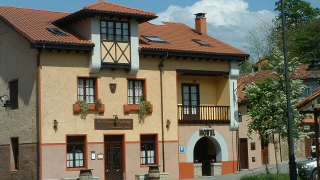 Hotel La Casona de Entralgo
