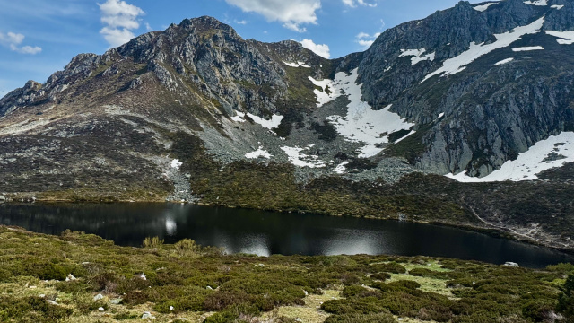 Lago Ubales, un lago nacido del hielo (1700 m)
