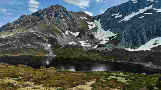 Lago Ubales, un lago nacido del hielo (1700 m)