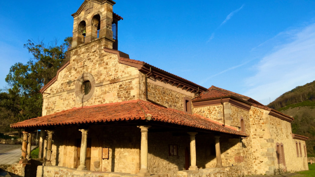 Iglesia de San Martín de Riañu